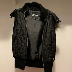 Puffed Guess vest